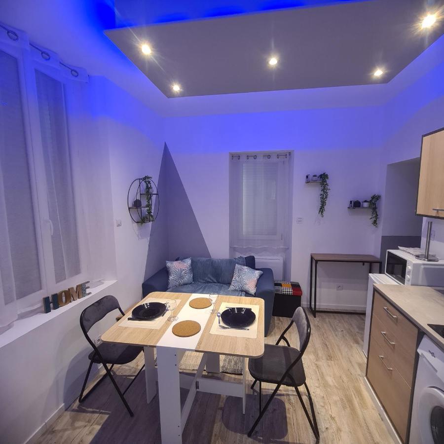 Tres Joli Appartement 2 Pieces, Centre-Ville Tuchan Exterior foto