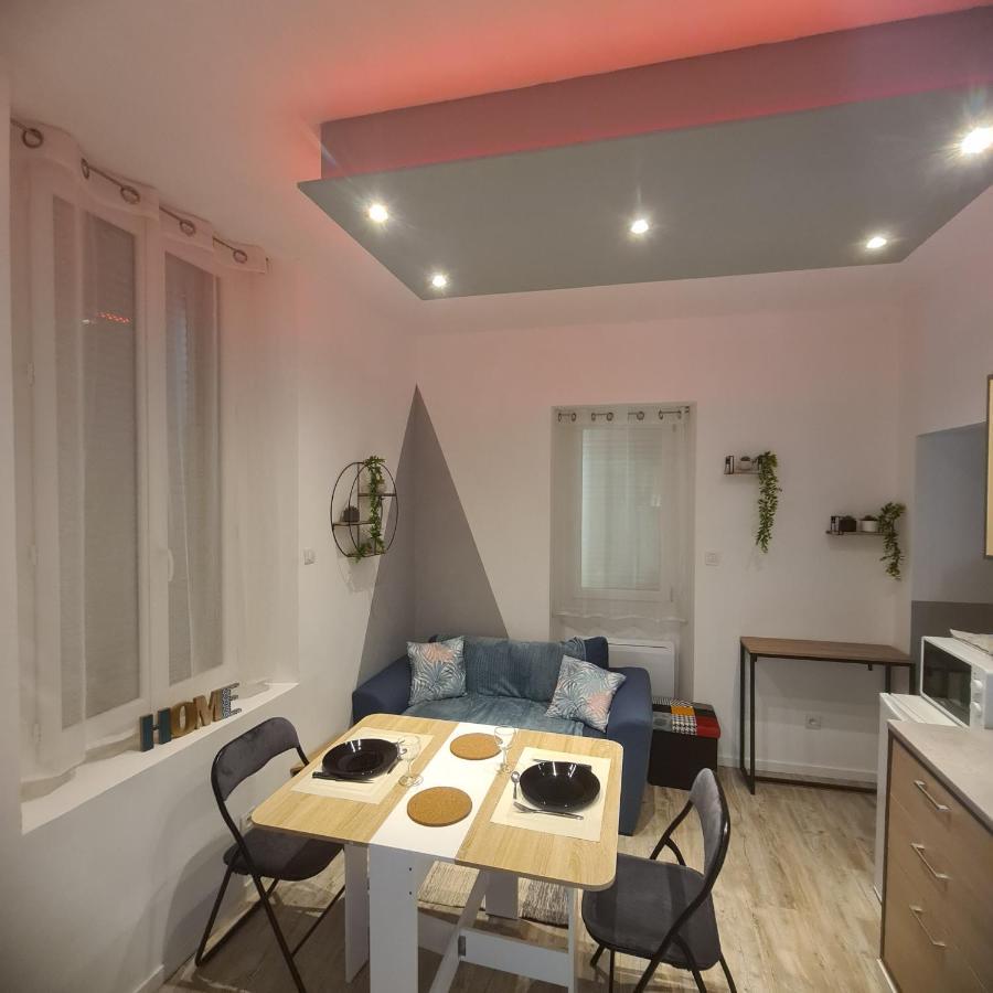 Tres Joli Appartement 2 Pieces, Centre-Ville Tuchan Exterior foto